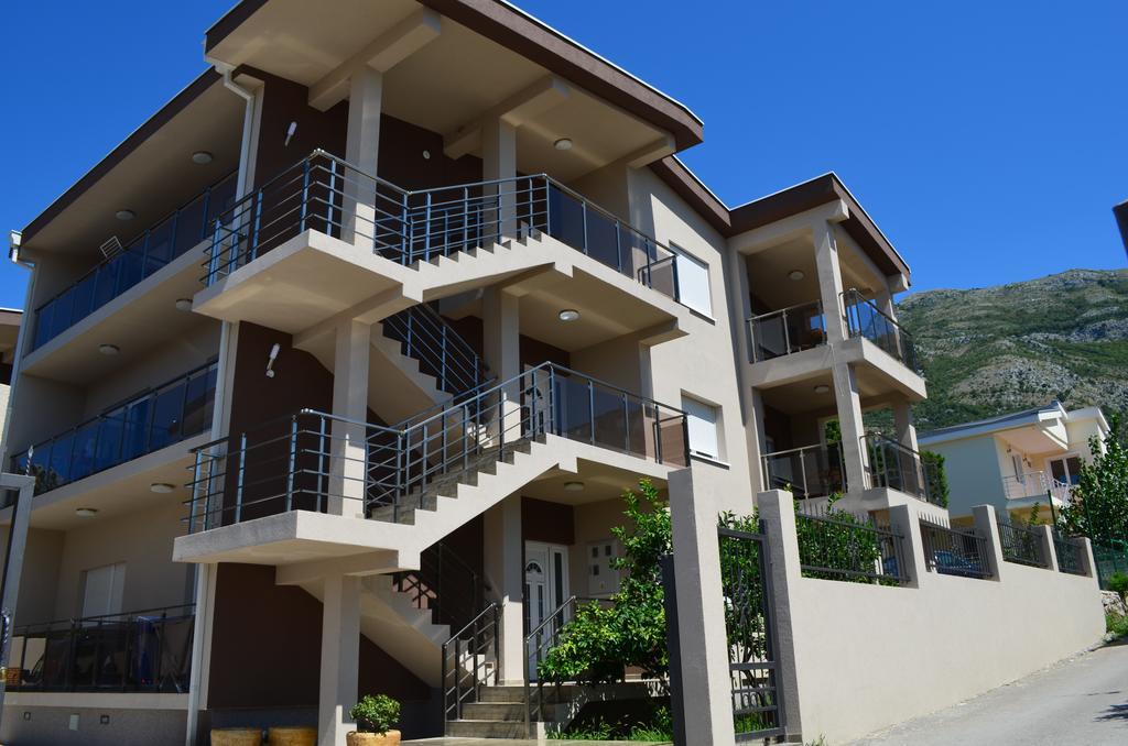 Apartments Md Lux 2 Sutomore Exterior foto