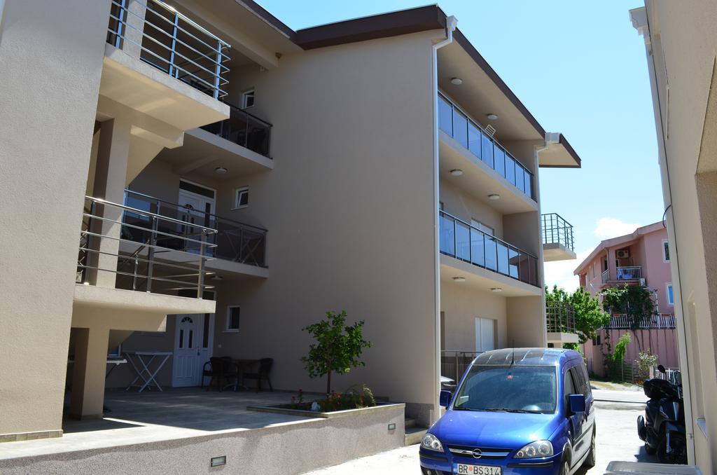 Apartments Md Lux 2 Sutomore Exterior foto